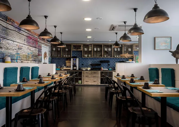 Western Canet-plage 4*